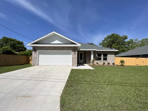 517 Friendship Road, Mary Esther, FL 32569