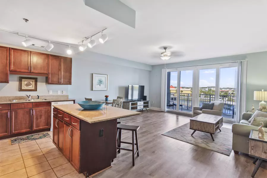 9860 S Thomas Drive  #UNIT 215, Panama City Beach, FL 32408