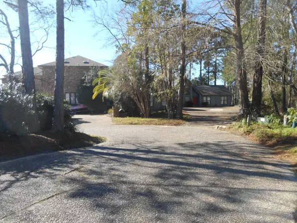 Shalimar, FL 32579,114 Lisa Marie Place