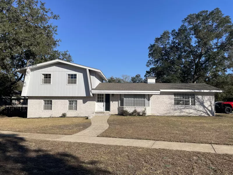 6 NE Brighton Court, Fort Walton Beach, FL 32547