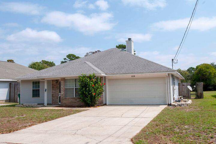 453 Chris Lane, Mary Esther, FL 32569