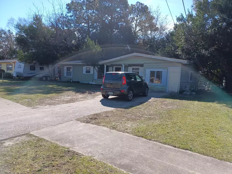 305 Newcastle Drive, Fort Walton Beach, FL 32547