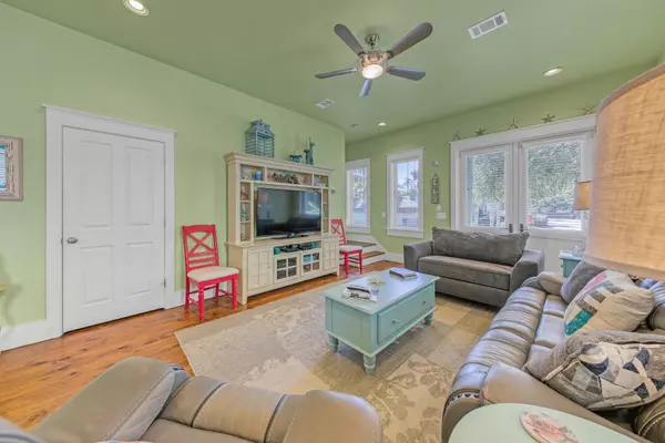 Santa Rosa Beach, FL 32459,33 Golf Villa Drive