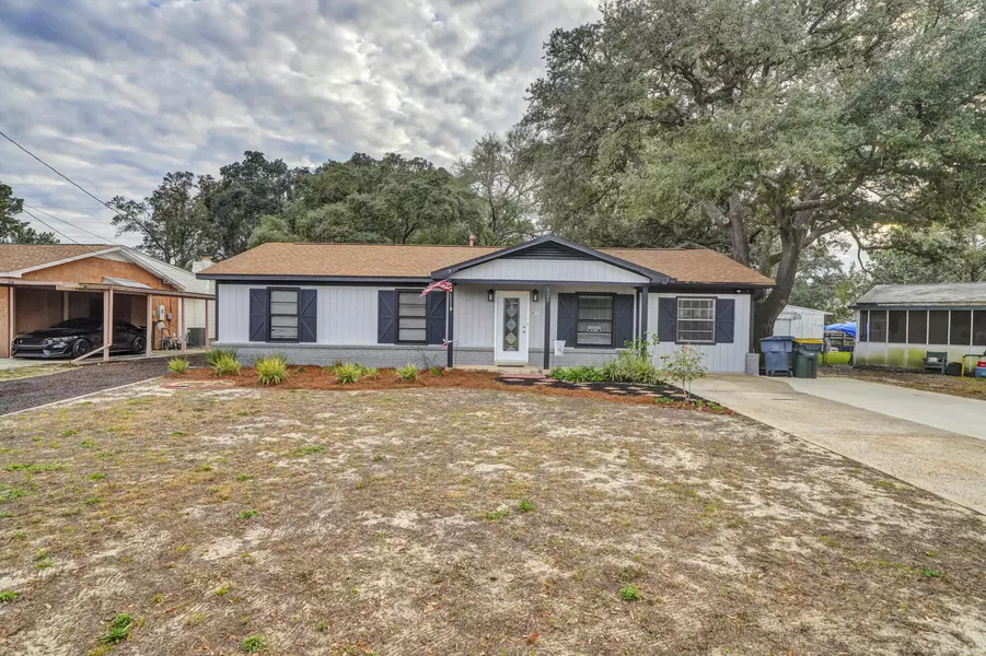 120 NW Loizos Drive, Fort Walton Beach, FL 32548