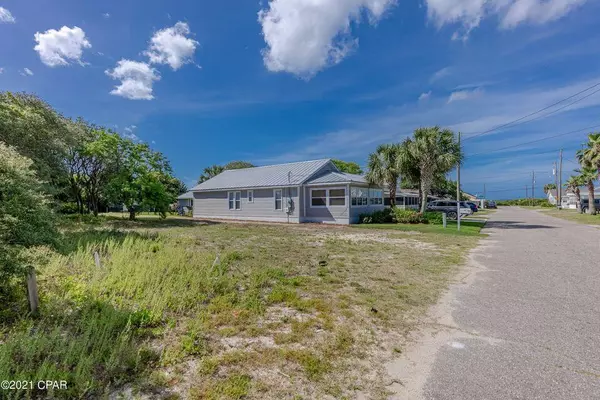 Sunnyside, FL 32461,124 4th Street