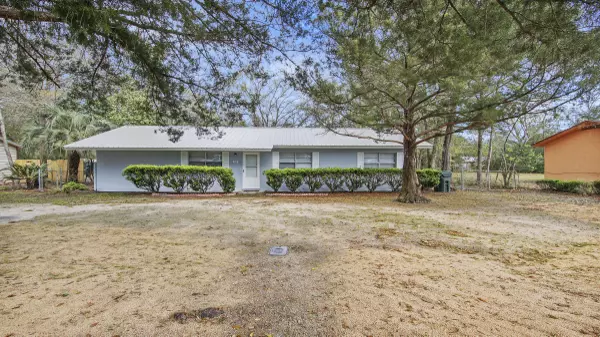 219 Fredrick Drive, Defuniak Springs, FL 32433