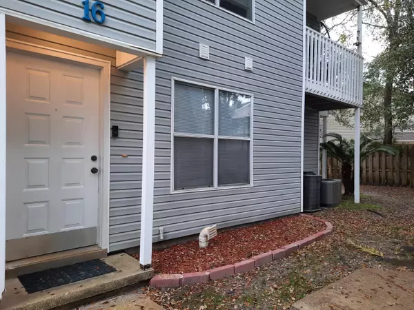 Fort Walton Beach, FL 32548,31 SE Park Circle  #UNIT 16