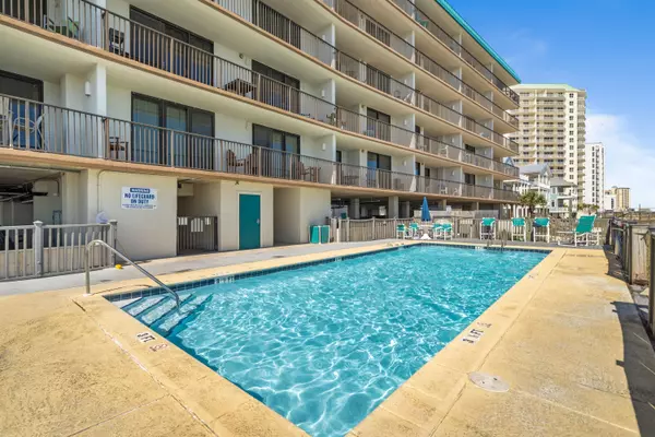 Navarre, FL 32566,8245 Gulf Boulevard  #APT 106