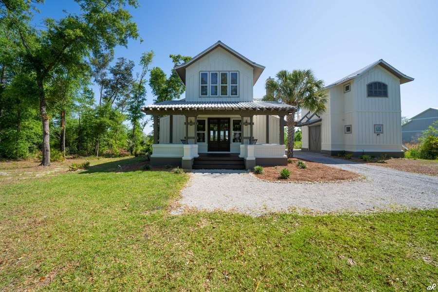 9734 Summer Creek Drive, Southport, FL 32409