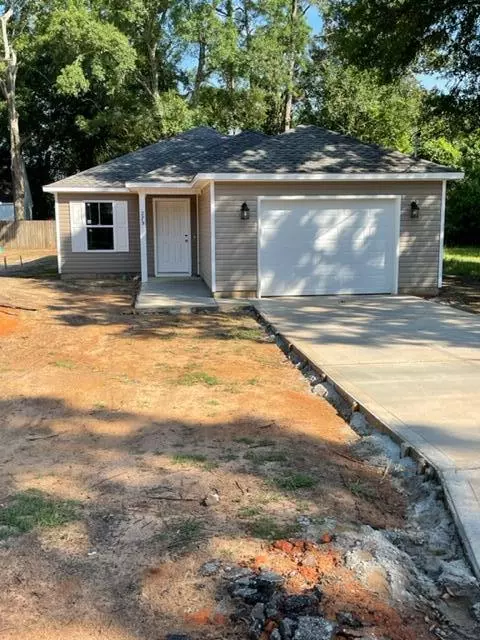 Crestview, FL 32536,275 E Cypress Avenue