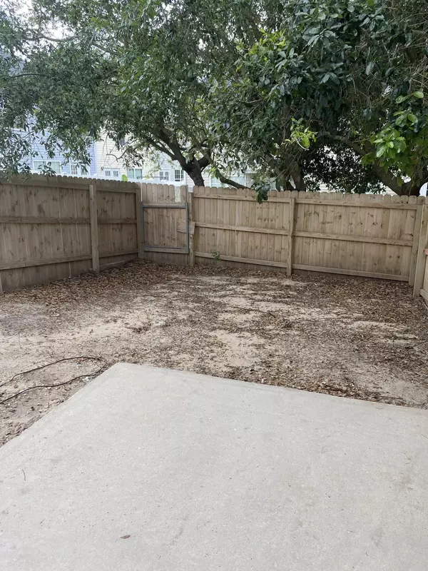 Crestview, FL 32539,122 Swaying Pine Court