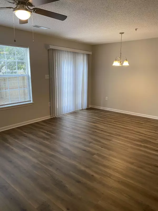 Crestview, FL 32539,122 Swaying Pine Court
