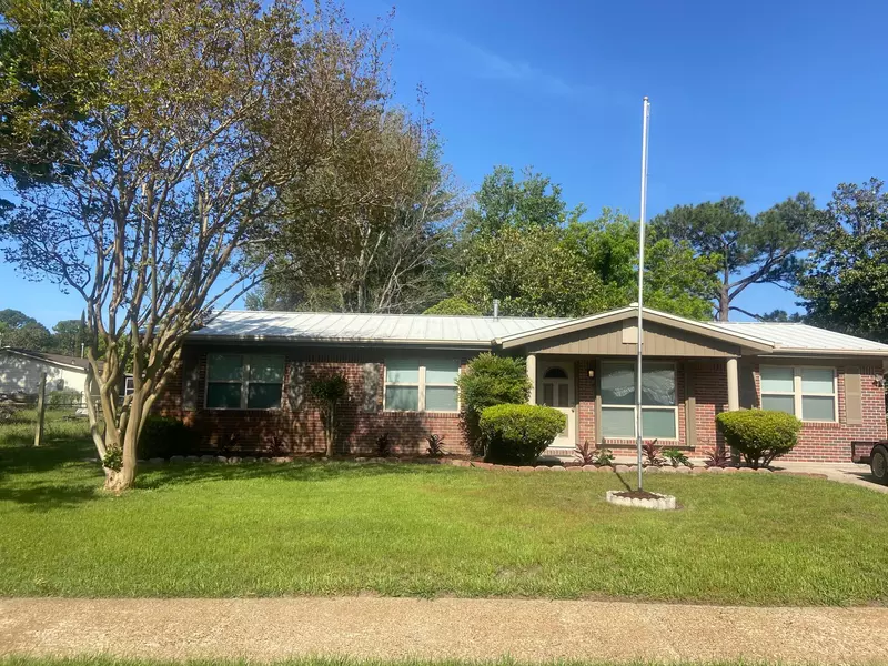 200 SW Deluna Road, Fort Walton Beach, FL 32548