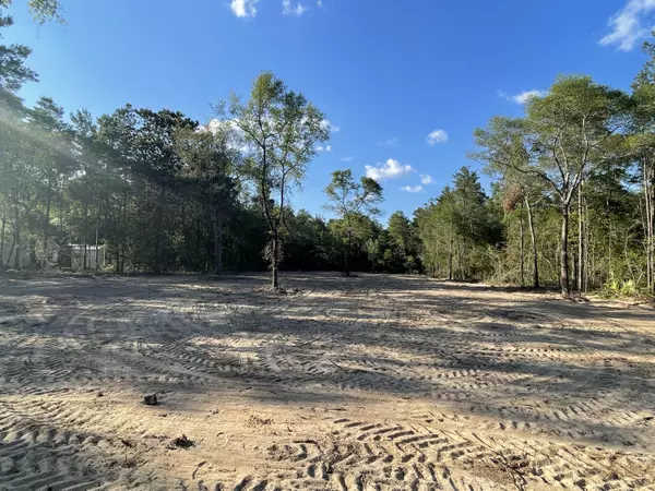 Lot 7 Via Internacional,  Defuniak Springs,  FL 32433