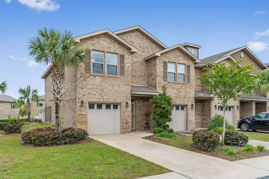 2063 Wilsons Plover Circle, Navarre, FL 32566