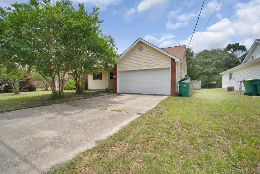 4716 Connor Drive, Crestview, FL 32539