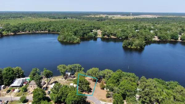 Defuniak Springs, FL 32433,180 Blue Gill Loop