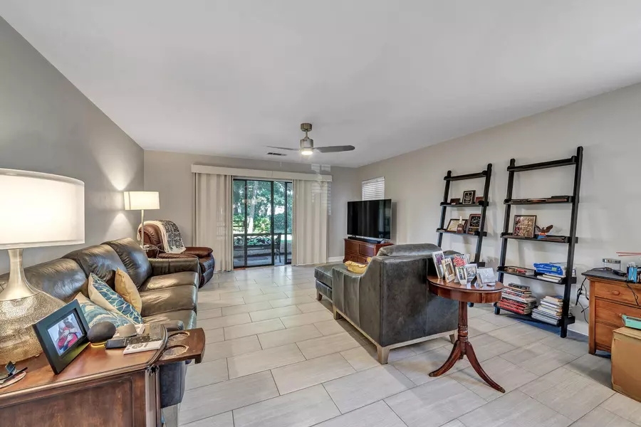 209 Southlake Court  #209, Niceville, FL 32578