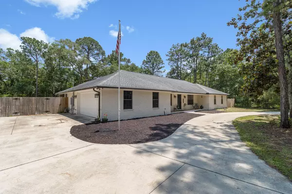 1911 Bayshore Drive,  Niceville,  FL 32578