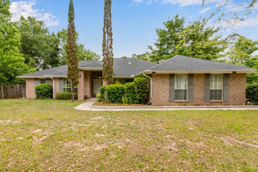 4881 Traxx Street, Crestview, FL 32536