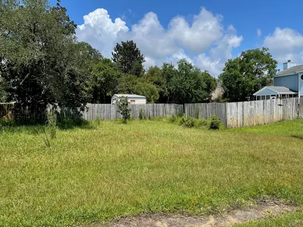 Mary Esther, FL 32569,834 Linda Drive