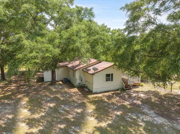 5655 Jv Woolley Road, Crestview, FL 32539