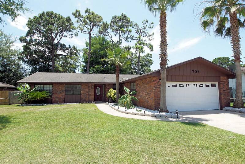 704 Osage Drive, Fort Walton Beach, FL 32547