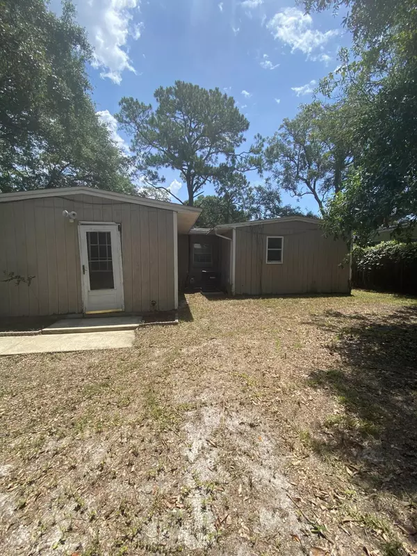 Fort Walton Beach, FL 32548,20 SE Okahatchee Circle Circle