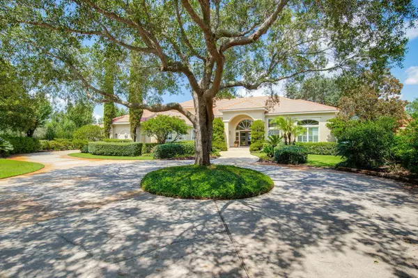 Destin, FL 32541,1348 Emerald Bay Drive