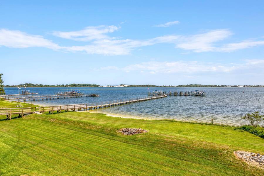 1365 W Highway 98  #UNIT 202, Mary Esther, FL 32569