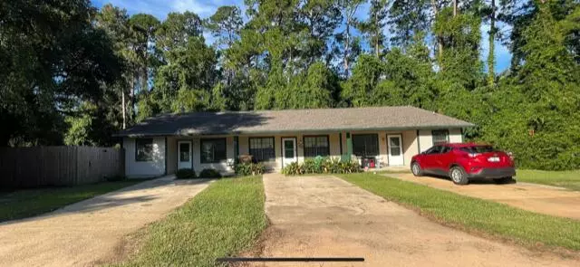 7117 Nelson Street, Navarre, FL 32566