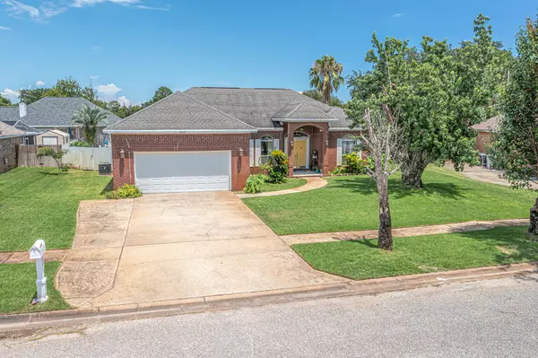 Navarre, FL 32566,10069 Calle de Palencia Dr