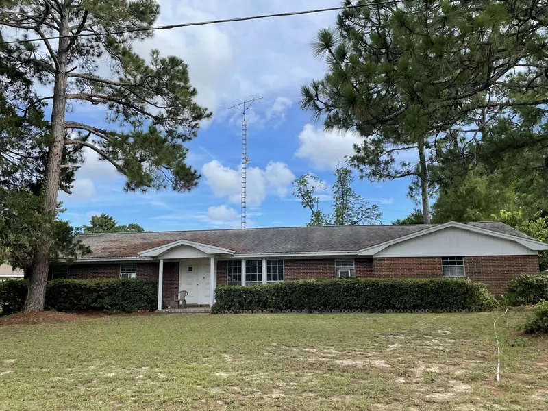 8 Maple Avenue, Shalimar, FL 32579