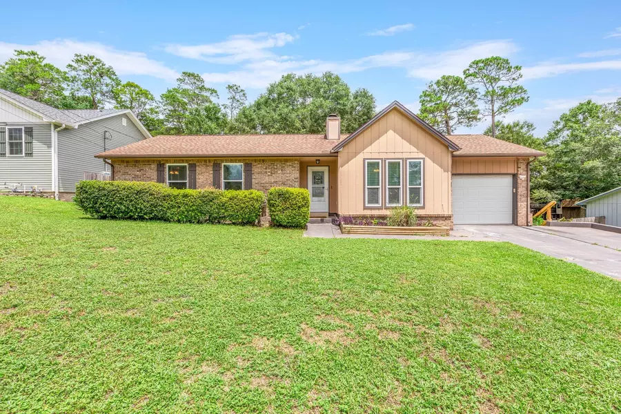 517 Juniper Avenue, Niceville, FL 32578