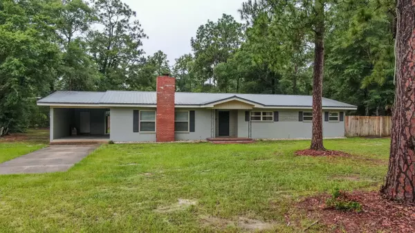 40 White Street, Defuniak Springs, FL 32435