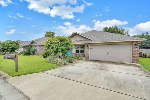 1932 Jo Tam Lane,  Navarre,  FL 32566