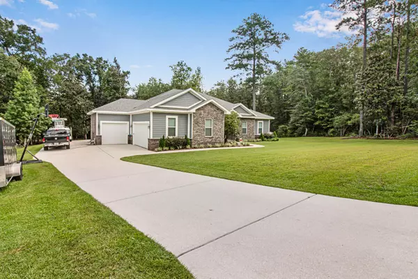 5561 Algonquin Place, Crestview, FL 32536