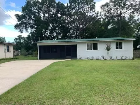 321 Lincoln Avenue, Valparaiso, FL 32580