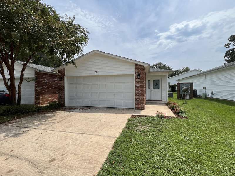 26 E Lane Drive, Mary Esther, FL 32569