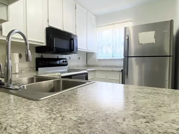 Fort Walton Beach, FL 32548,208 3rd Street  #UNIT J