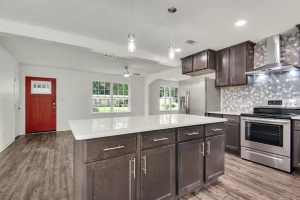 Pace, FL 32571,4284 W Avenida De Golf