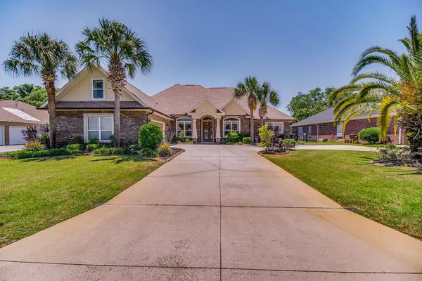 2655 Masters Boulevard, Navarre, FL 32566