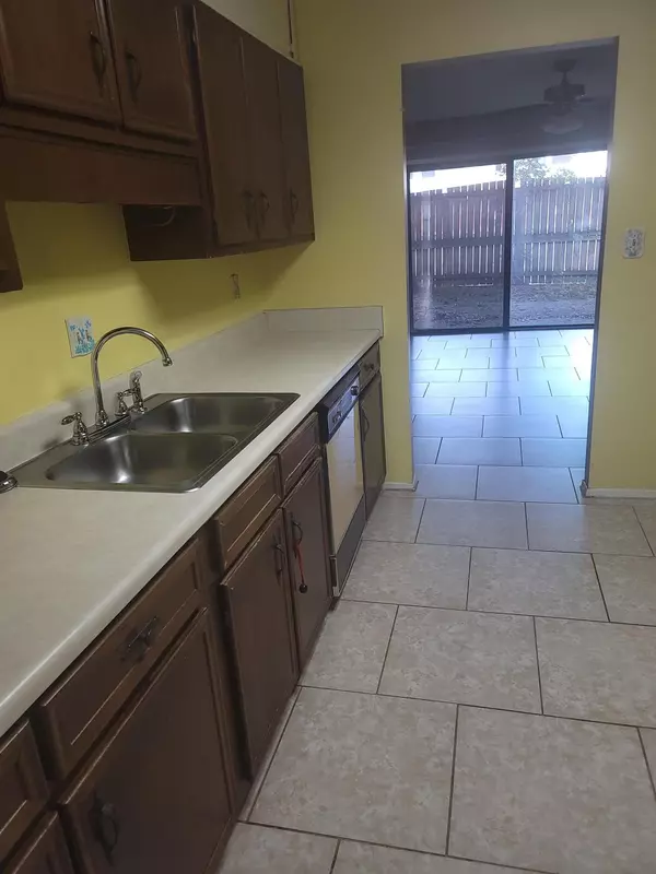 209 SW honeytree Lane, Fort Walton Beach, FL 32548
