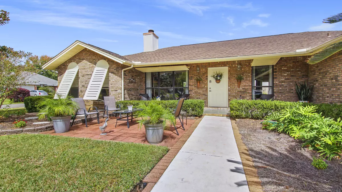 Destin, FL 32541,821 Juniper Court