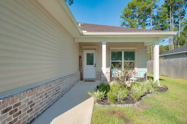 2265 Palo Alto Street, Navarre, FL 32566