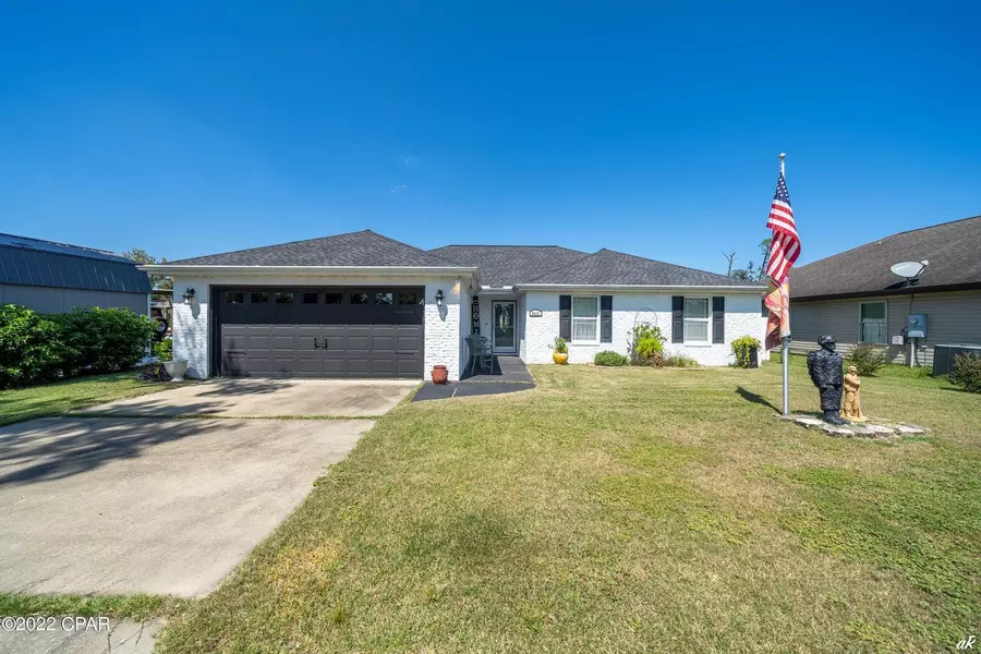 8011 Highway 2302, Southport, FL 32409