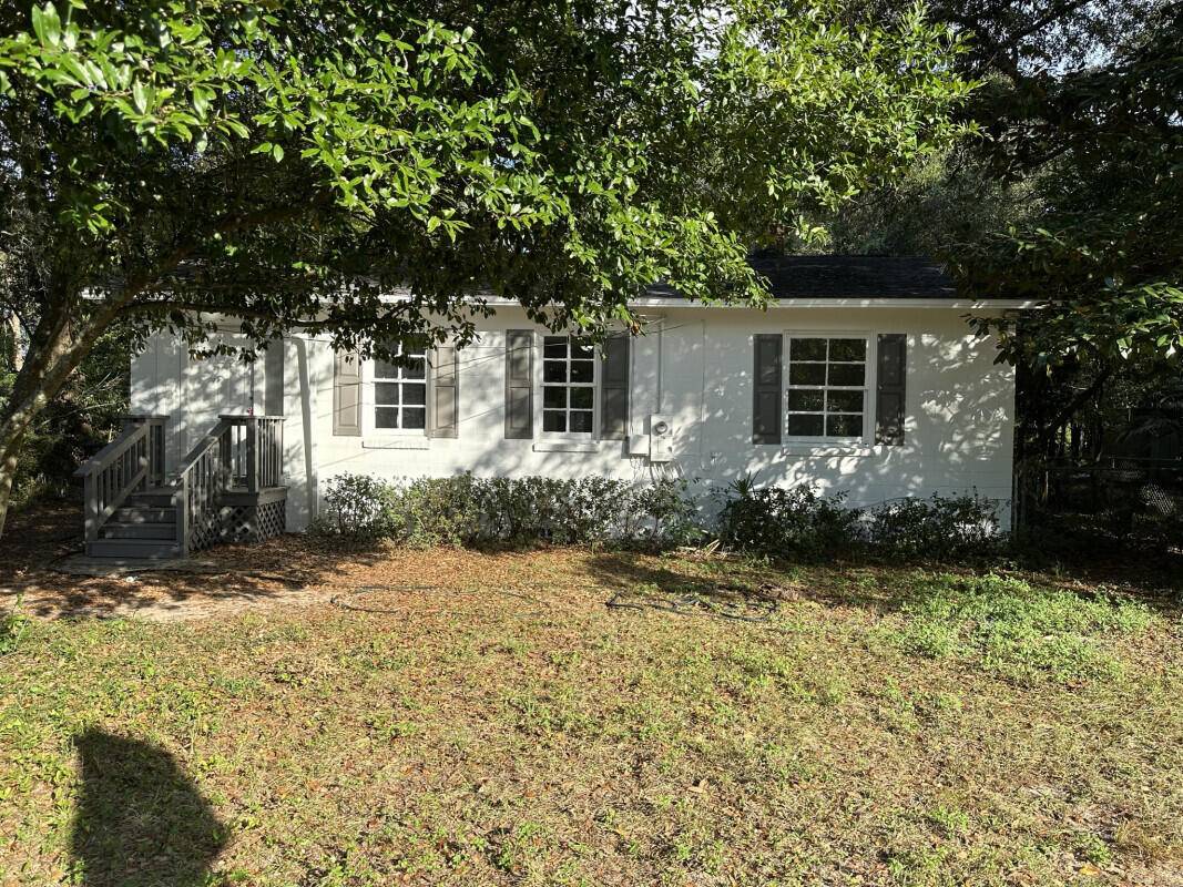 324 Dixie Street, Crestview, FL 32536
