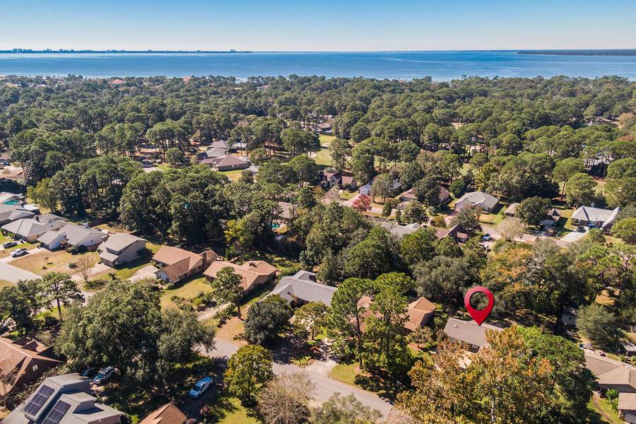 1038 E Troon Drive, Niceville, FL 32578