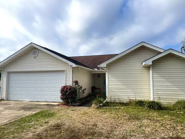 947 Emily Circle, Fort Walton Beach, FL 32547