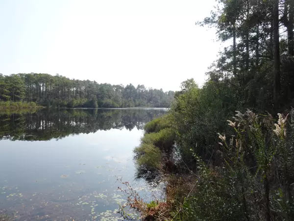 Defuniak Springs, FL 32433,xx Hidden Lakes Trail